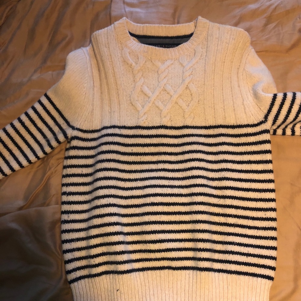 Tommy Hilfiger sweater